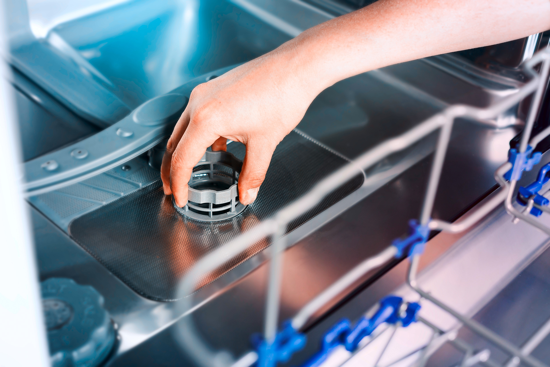 How to Clean a Clogged Dishwasher: Quick and Easy Fix